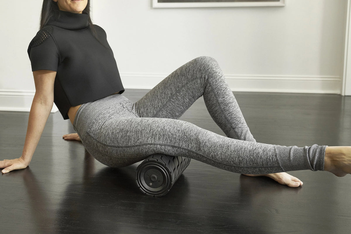 Black Vibrating Foam Roller R72627
