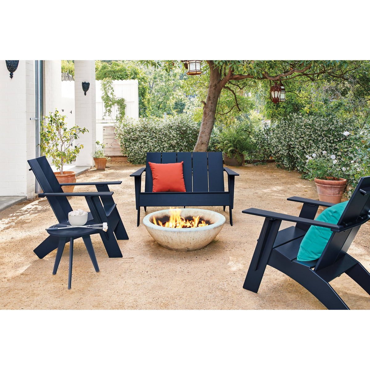 Red Round Side Table P53999